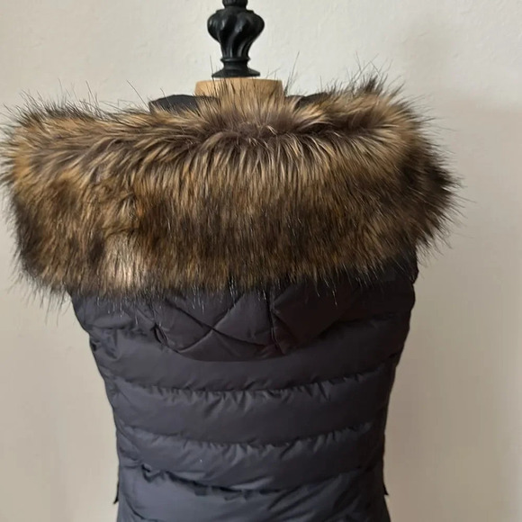 The North Face XS Nitchie Insulated Vest - Women's excellent pre used condition - Picture 6 of 9